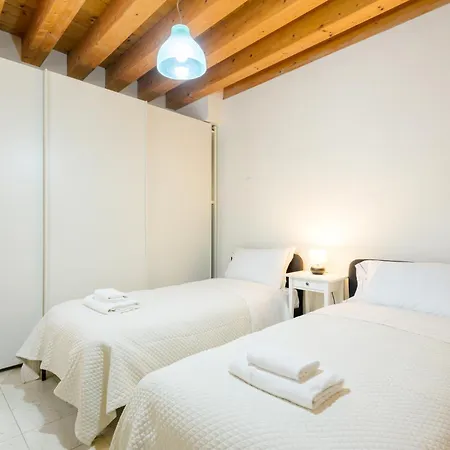 Apartmán Modern Arch