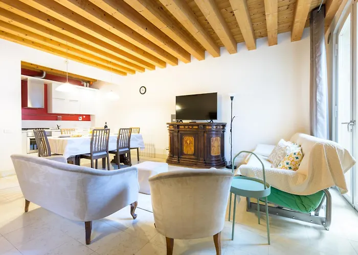 アパート Modern Arch By Sarlux